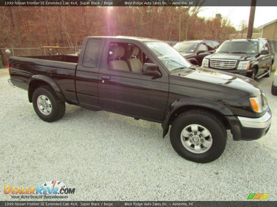 1999 Nissan Frontier SE Extended Cab 4x4 Super Black / Beige Photo #2