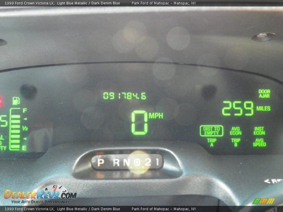 1999 Ford Crown Victoria LX Gauges Photo #12