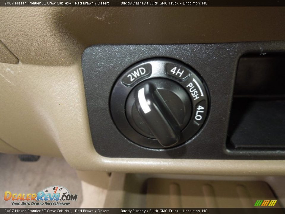 2007 Nissan Frontier SE Crew Cab 4x4 Red Brawn / Desert Photo #10