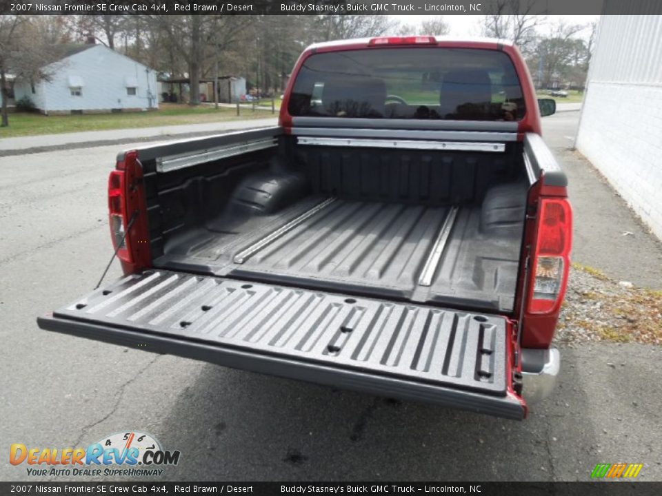 2007 Nissan Frontier SE Crew Cab 4x4 Red Brawn / Desert Photo #17