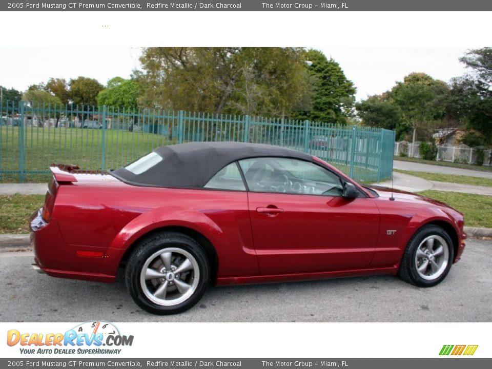 2005 Ford Mustang GT Premium Convertible Redfire Metallic / Dark Charcoal Photo #11