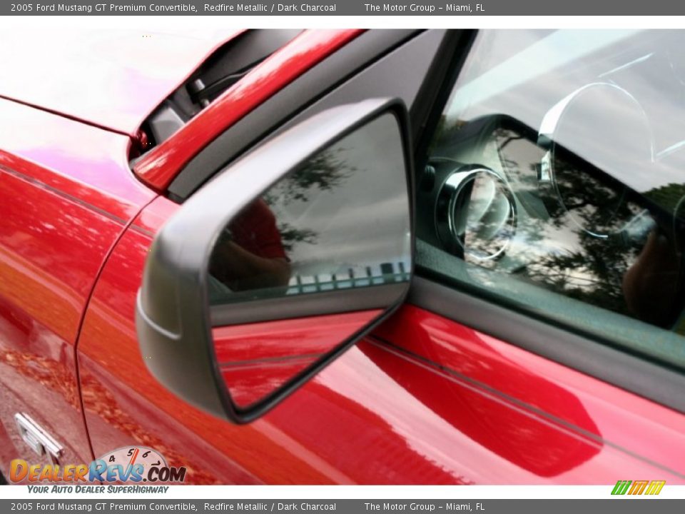 2005 Ford Mustang GT Premium Convertible Redfire Metallic / Dark Charcoal Photo #31