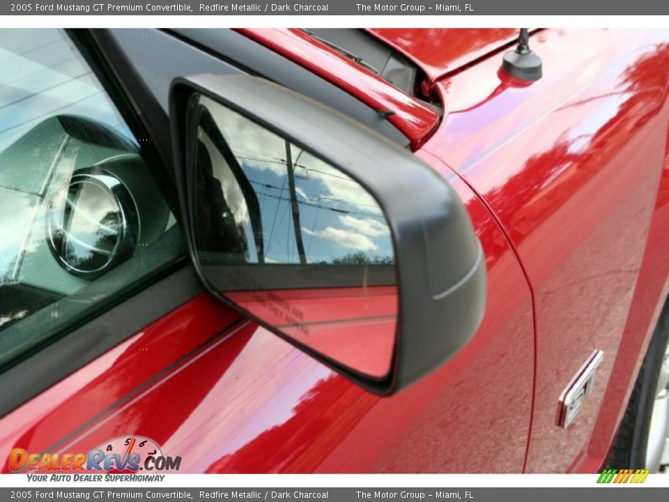 2005 Ford Mustang GT Premium Convertible Redfire Metallic / Dark Charcoal Photo #32
