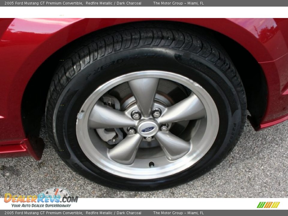 2005 Ford Mustang GT Premium Convertible Redfire Metallic / Dark Charcoal Photo #34
