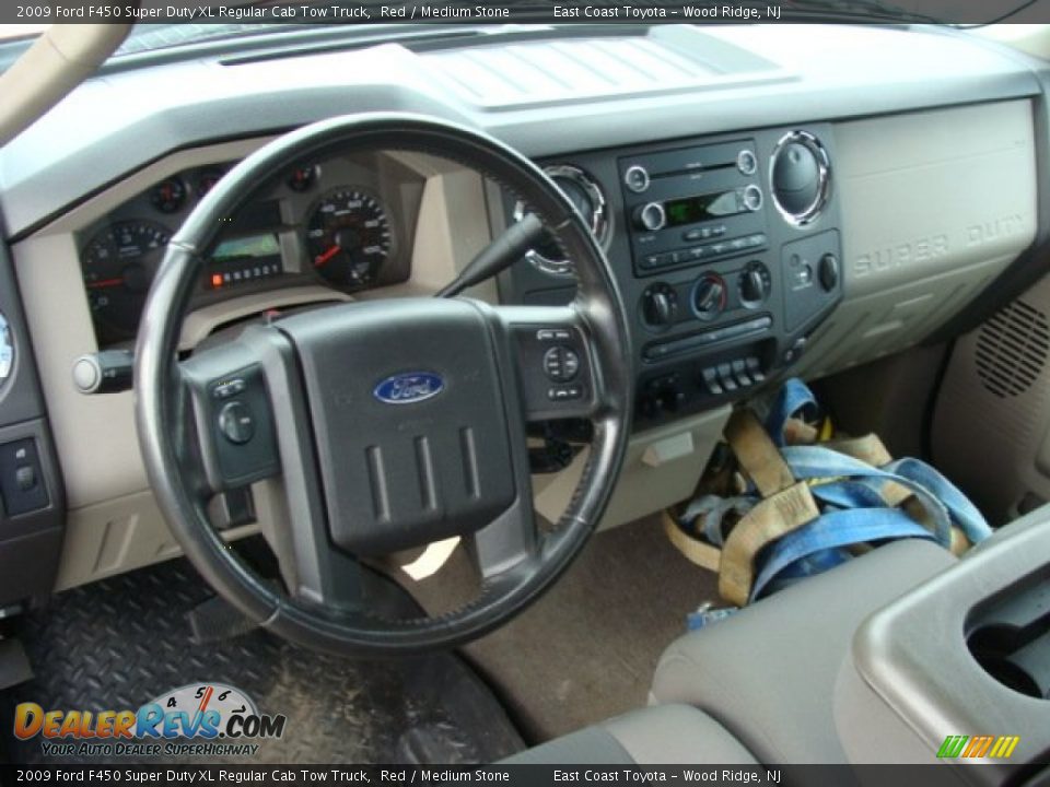 Dashboard of 2009 Ford F450 Super Duty XL Regular Cab Tow Truck Photo #11