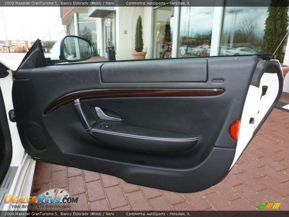 Door Panel of 2009 Maserati GranTurismo S Photo #24