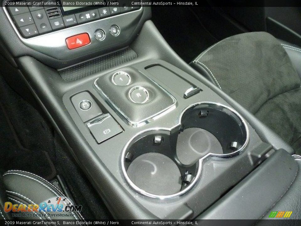 Controls of 2009 Maserati GranTurismo S Photo #35