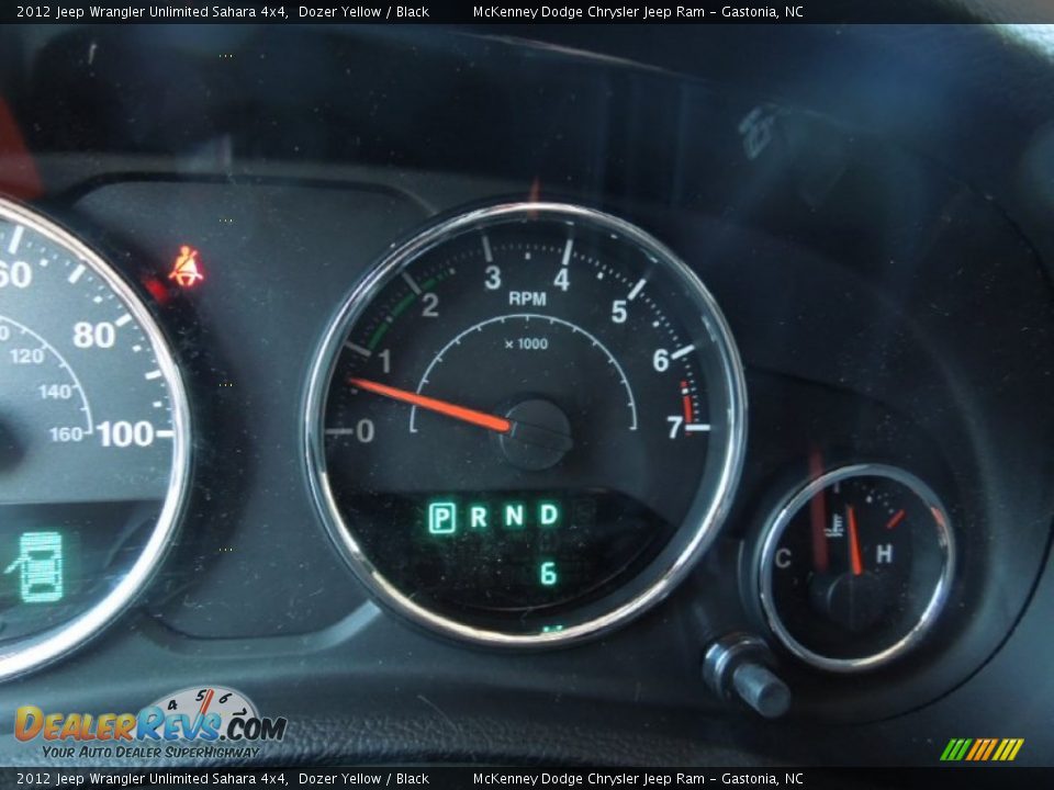 2012 Jeep Wrangler Unlimited Sahara 4x4 Dozer Yellow / Black Photo #14