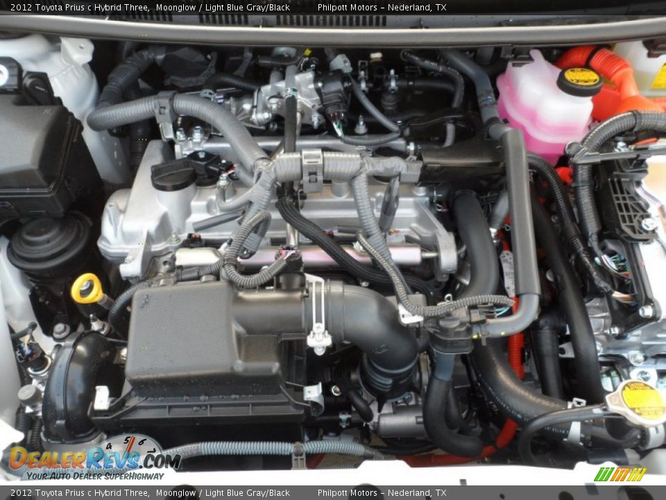 2012 Toyota Prius c Hybrid Three 1.5 Liter DOHC 16-Valve VVT-i 4 Cylinder Gasoline/Electric Hybrid Engine Photo #17