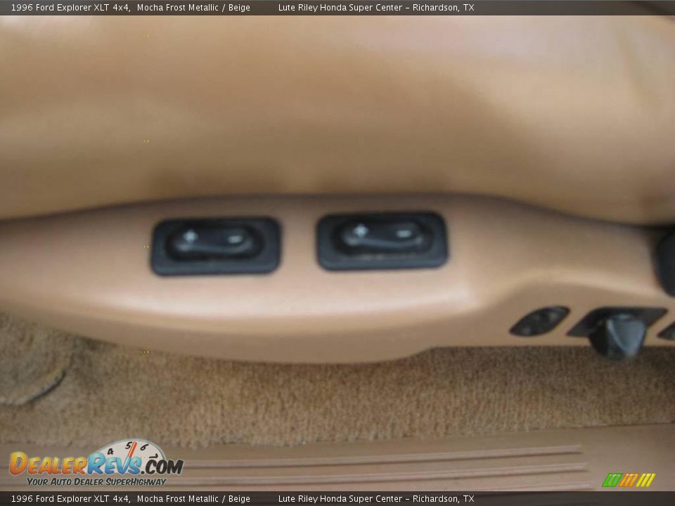1996 Ford Explorer XLT 4x4 Mocha Frost Metallic / Beige Photo #15