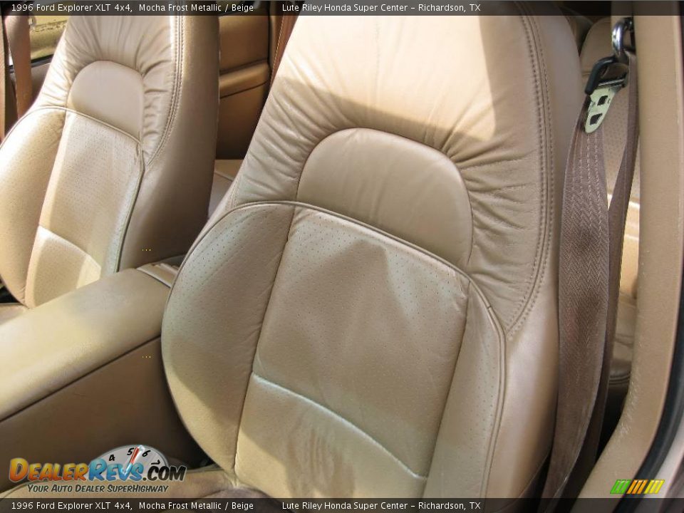 1996 Ford Explorer XLT 4x4 Mocha Frost Metallic / Beige Photo #18