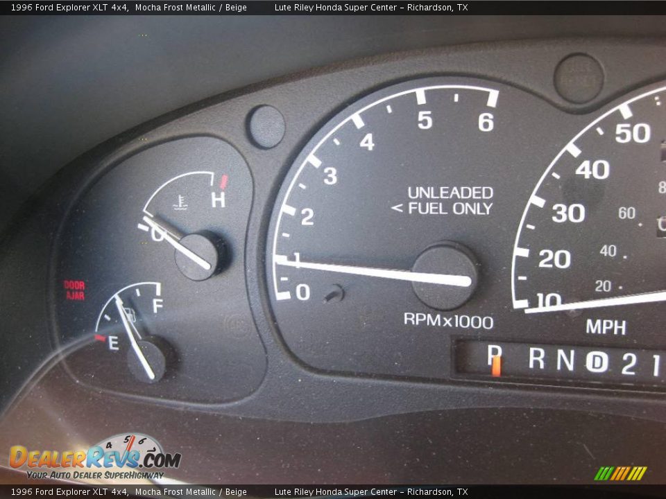 1996 Ford Explorer XLT 4x4 Mocha Frost Metallic / Beige Photo #21