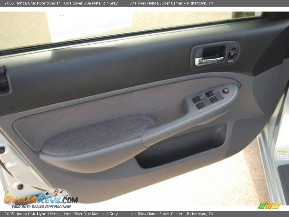 2005 Honda Civic Hybrid Sedan Opal Silver Blue Metallic / Gray Photo #10