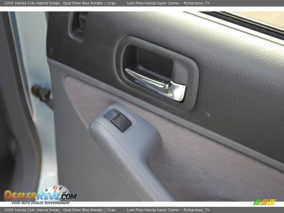 2005 Honda Civic Hybrid Sedan Opal Silver Blue Metallic / Gray Photo #25