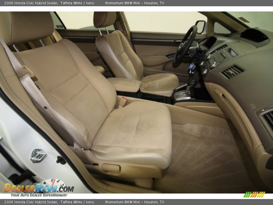 2006 Honda Civic Hybrid Sedan Taffeta White / Ivory Photo #35