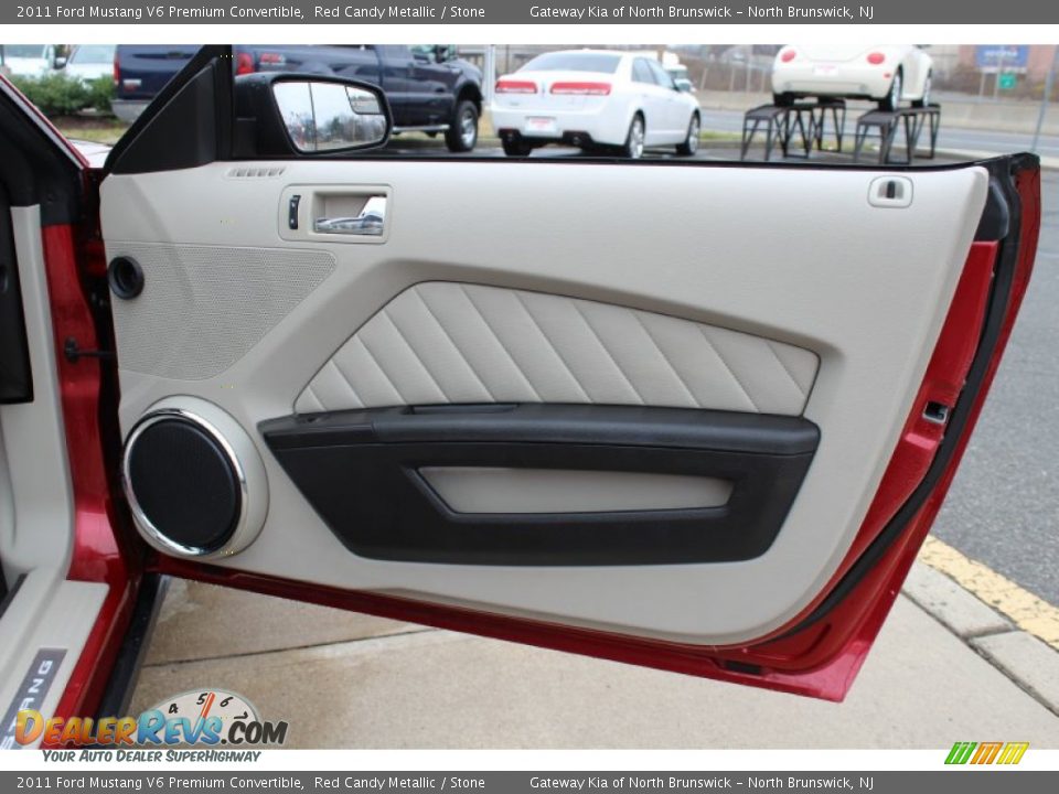 Door Panel of 2011 Ford Mustang V6 Premium Convertible Photo #16