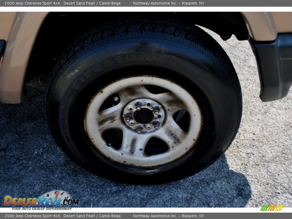2000 Jeep Cherokee Sport 4x4 Desert Sand Pearl / Camel Beige Photo #17