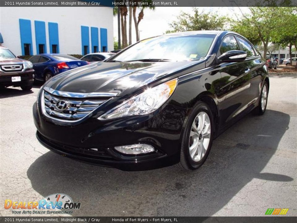 2011 Hyundai Sonata Limited Midnight Black / Gray Photo #7