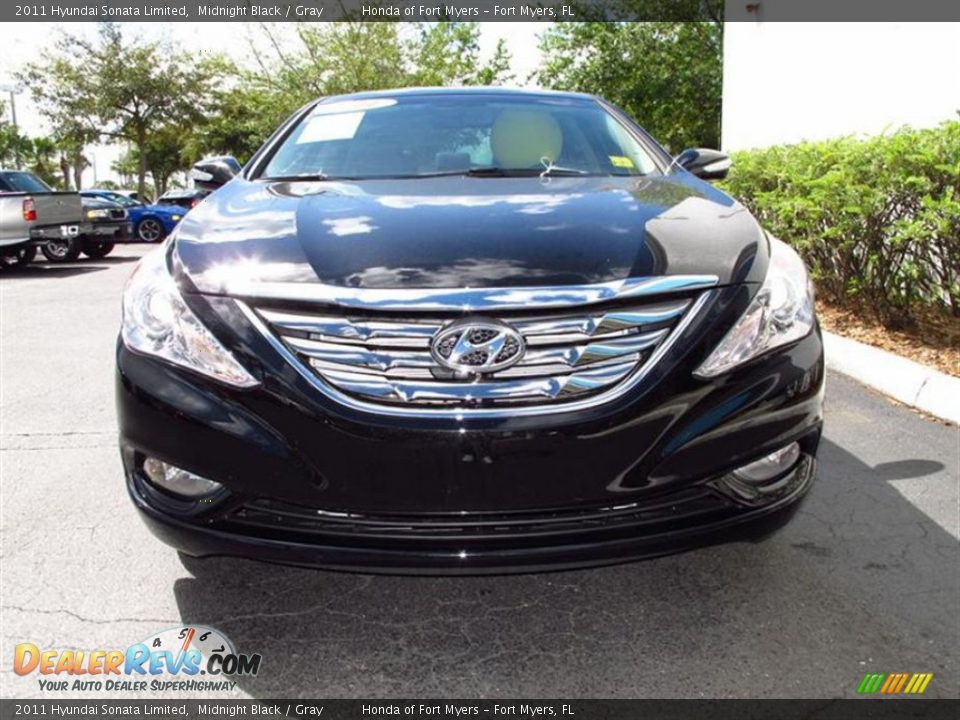 2011 Hyundai Sonata Limited Midnight Black / Gray Photo #8