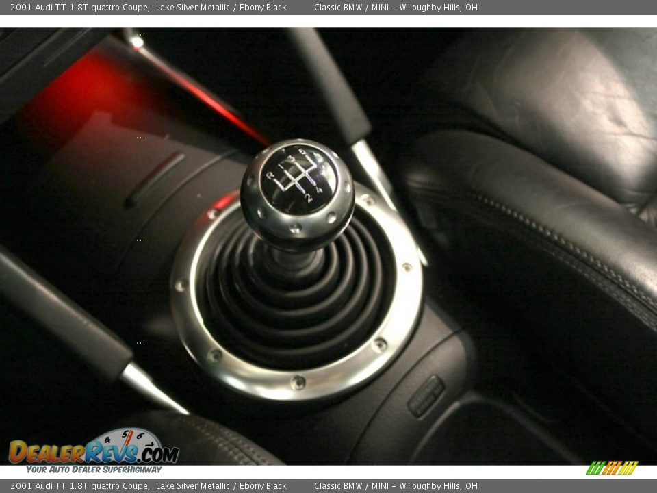 2001 Audi TT 1.8T quattro Coupe Shifter Photo #15