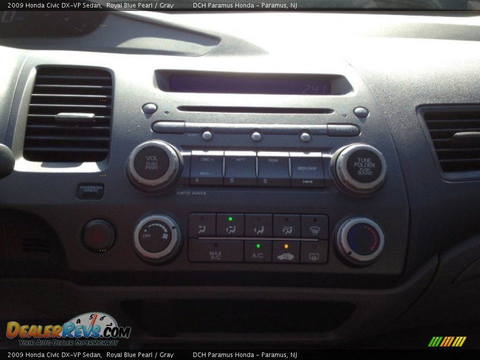 2009 Honda Civic DX-VP Sedan Royal Blue Pearl / Gray Photo #26