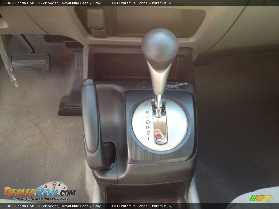 2009 Honda Civic DX-VP Sedan Royal Blue Pearl / Gray Photo #27