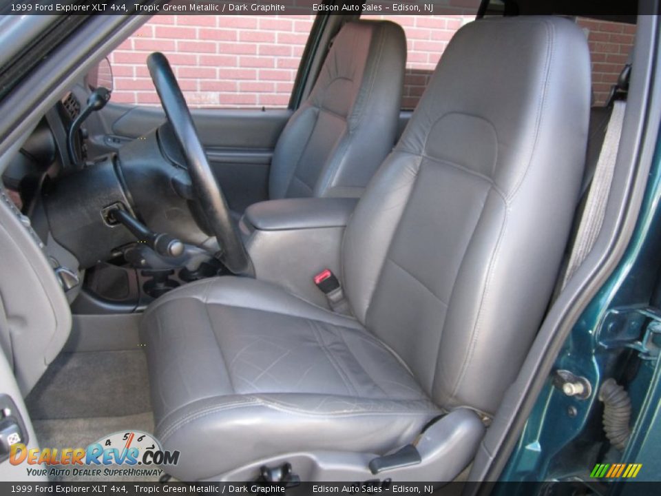 Front Seat of 1999 Ford Explorer XLT 4x4 Photo #13