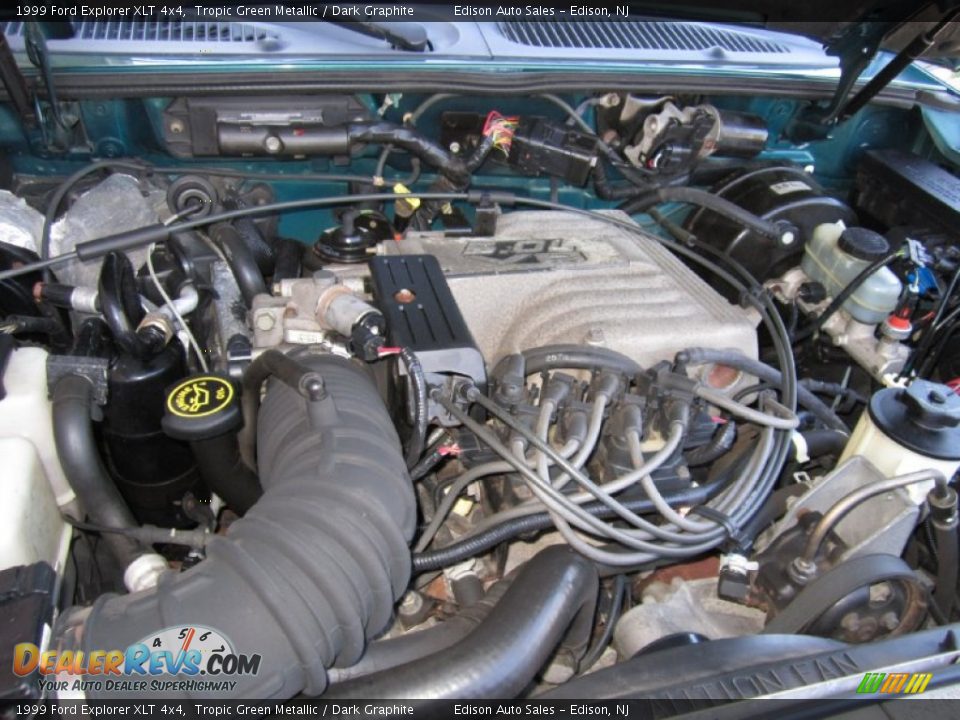 1999 Ford Explorer XLT 4x4 5.0 Liter OHV 16-Valve V8 Engine Photo #26