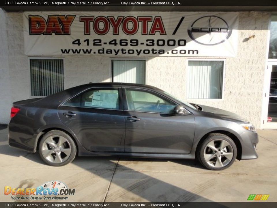 2012 Toyota Camry SE V6 Magnetic Gray Metallic / Black/Ash Photo #1