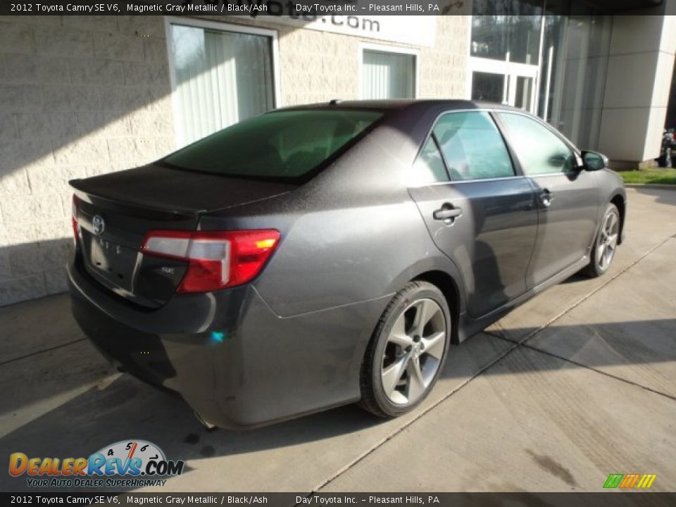 2012 Toyota Camry SE V6 Magnetic Gray Metallic / Black/Ash Photo #2