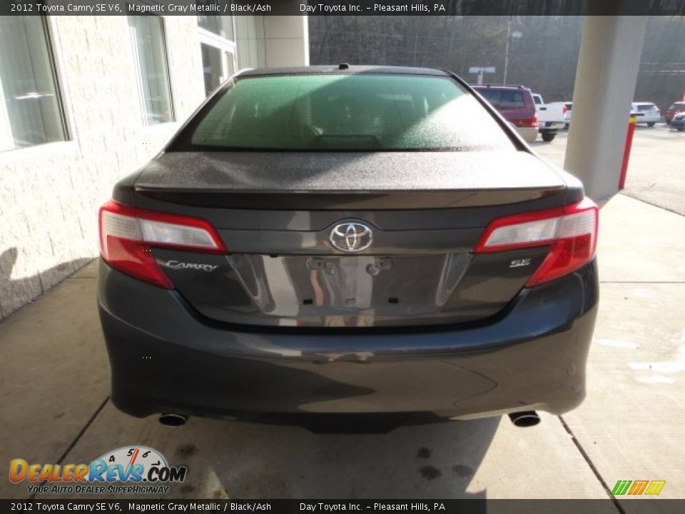 2012 Toyota Camry SE V6 Magnetic Gray Metallic / Black/Ash Photo #3