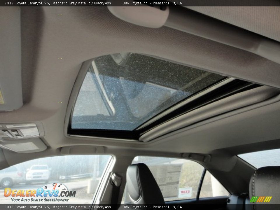 2012 Toyota Camry SE V6 Magnetic Gray Metallic / Black/Ash Photo #12