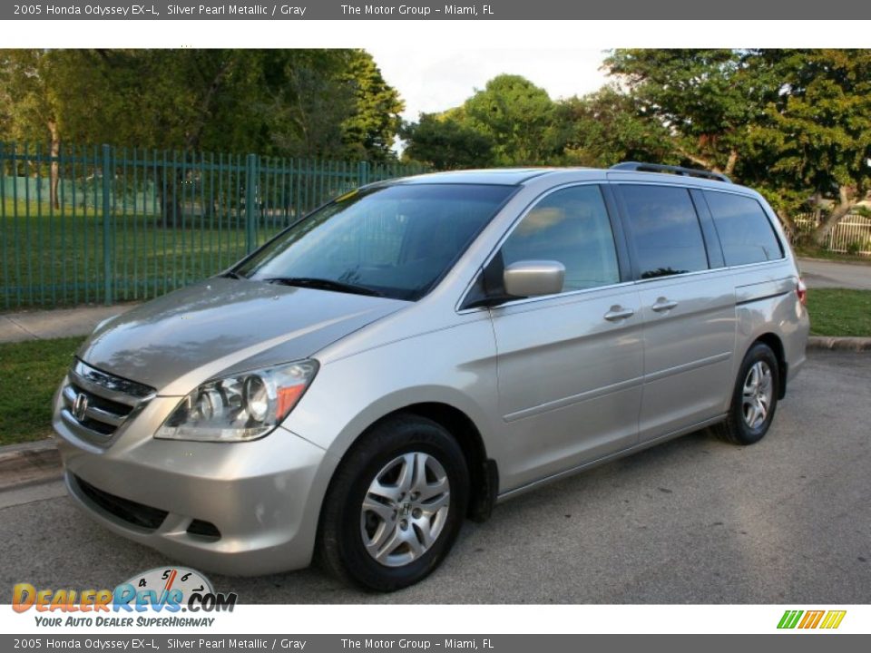 2005 Honda Odyssey EX-L Silver Pearl Metallic / Gray Photo #2