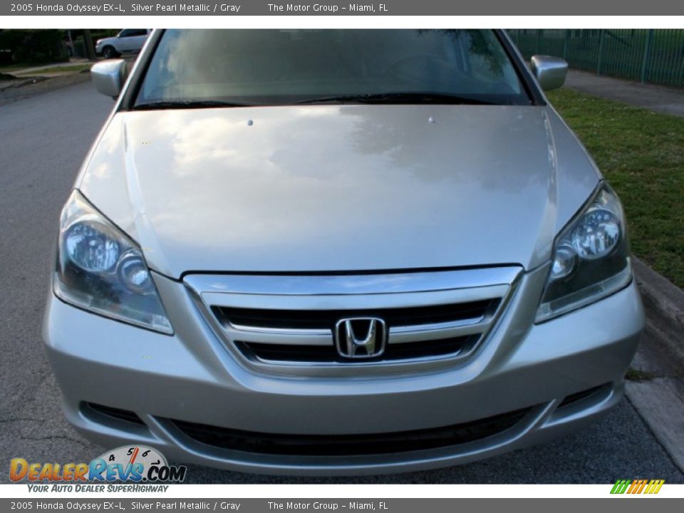 2005 Honda Odyssey EX-L Silver Pearl Metallic / Gray Photo #21