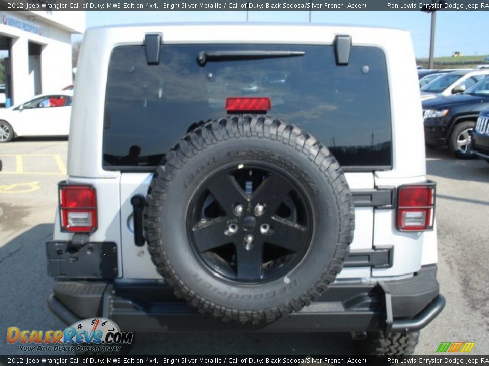2012 Jeep Wrangler Call of Duty: MW3 Edition 4x4 Bright Silver Metallic / Call of Duty: Black Sedosa/Silver French-Accent Photo #7