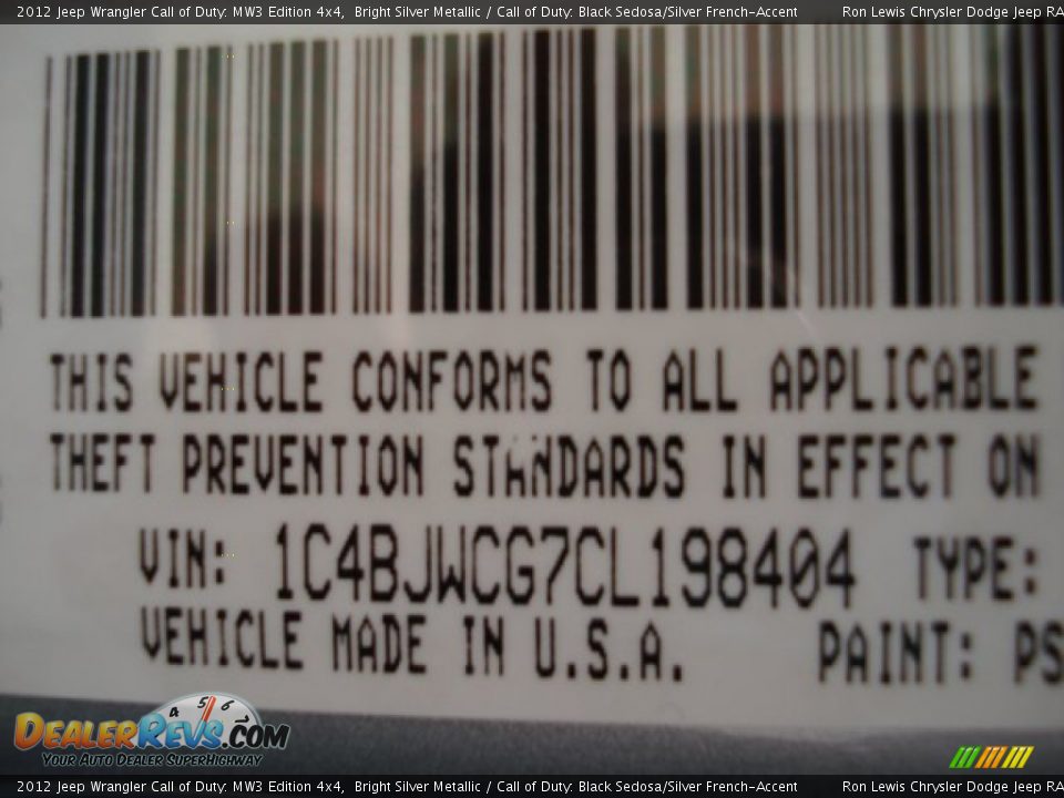 2012 Jeep Wrangler Call of Duty: MW3 Edition 4x4 Bright Silver Metallic / Call of Duty: Black Sedosa/Silver French-Accent Photo #25