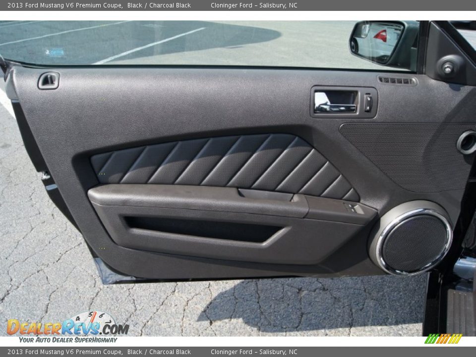 2013 mustang door deals panel