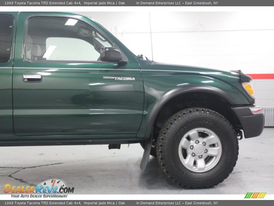 1999 Toyota Tacoma TRD Extended Cab 4x4 Imperial Jade Mica / Oak Photo #32