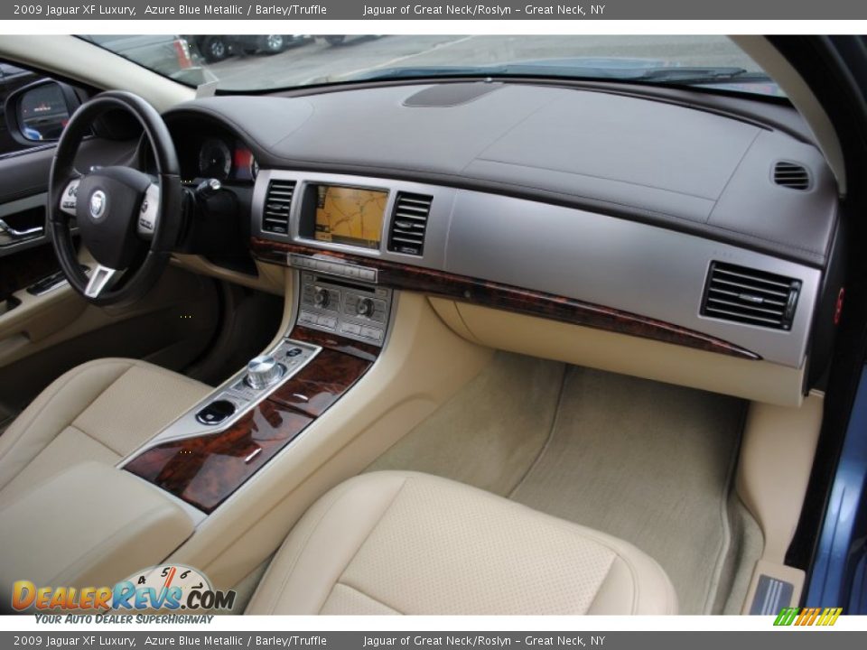 Dashboard of 2009 Jaguar XF Luxury Photo #10