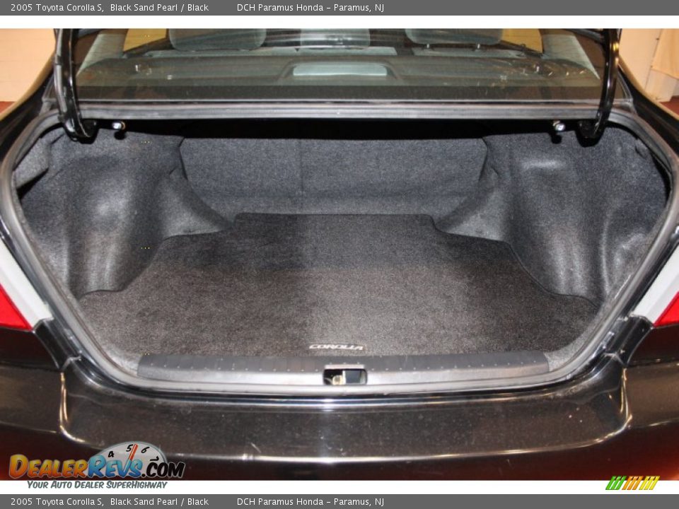 2005 Toyota Corolla S Black Sand Pearl / Black Photo #16