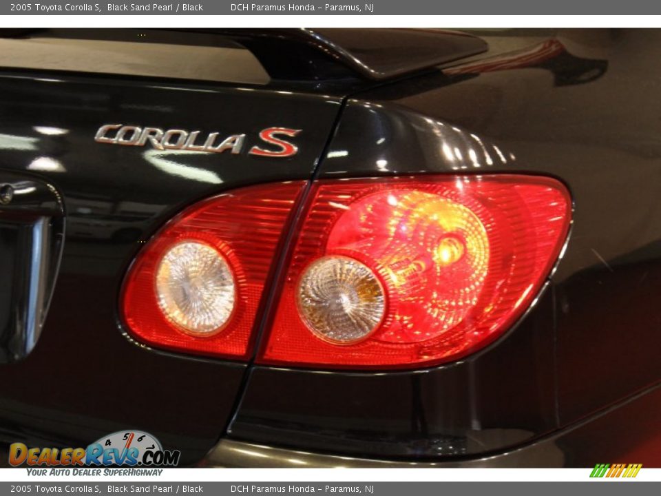 2005 Toyota Corolla S Black Sand Pearl / Black Photo #17