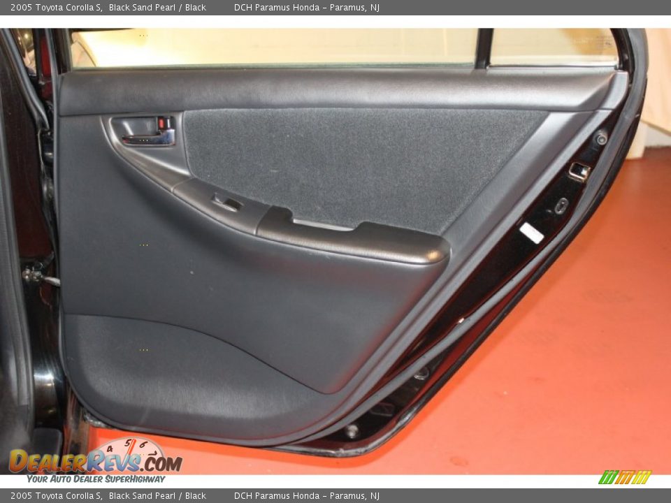 2005 Toyota Corolla S Black Sand Pearl / Black Photo #18