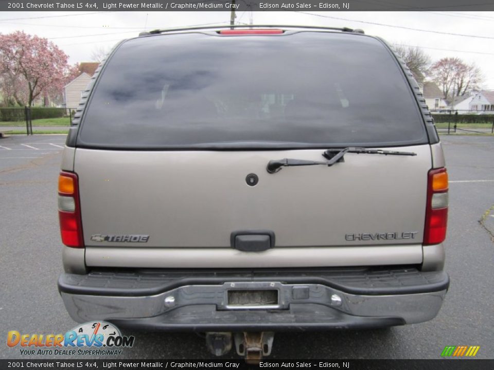2001 Chevrolet Tahoe LS 4x4 Light Pewter Metallic / Graphite/Medium Gray Photo #6