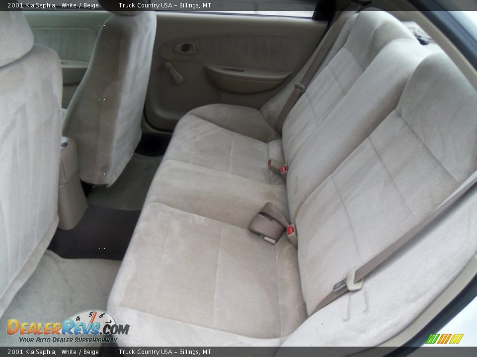 2001 Kia Sephia White / Beige Photo #17