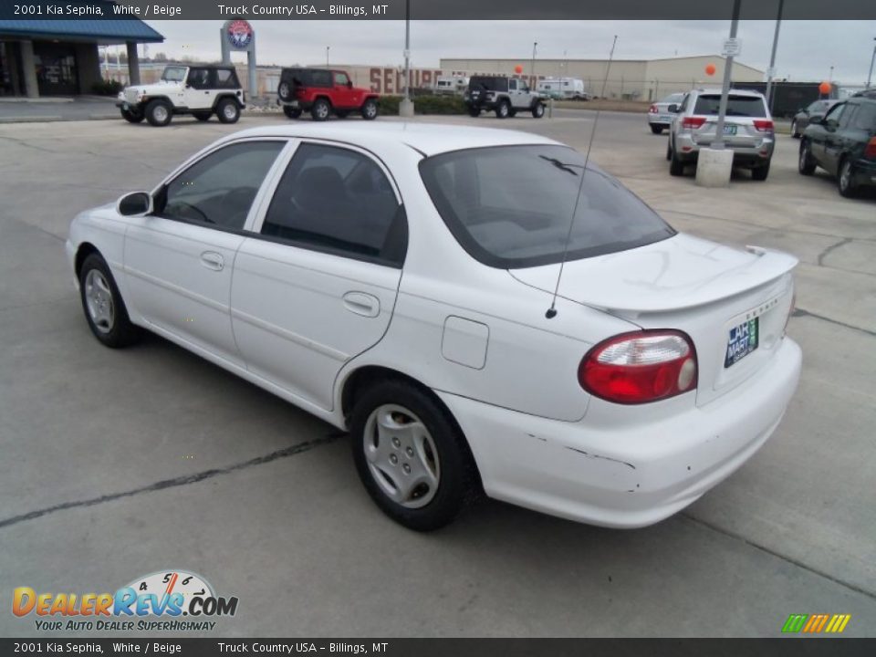 2001 Kia Sephia White / Beige Photo #18