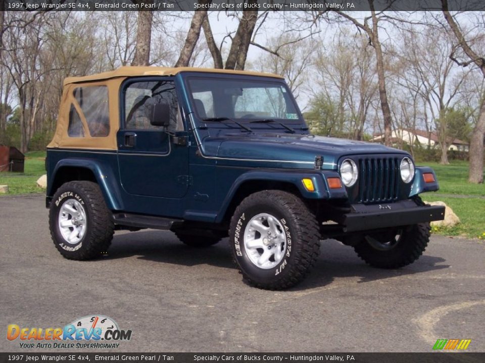 1997 Jeep Wrangler SE 4x4 Emerald Green Pearl / Tan Photo #11
