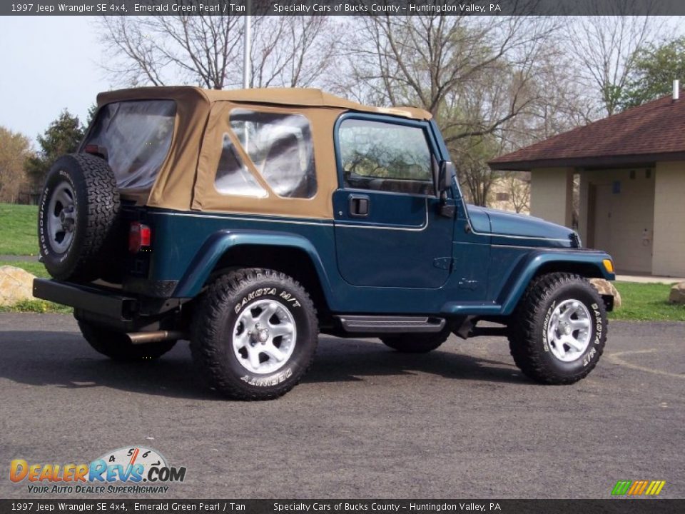 1997 Jeep Wrangler SE 4x4 Emerald Green Pearl / Tan Photo #14