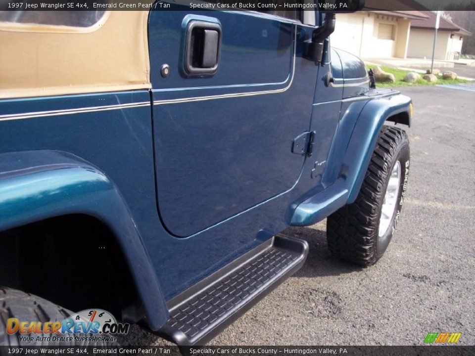 1997 Jeep Wrangler SE 4x4 Emerald Green Pearl / Tan Photo #26