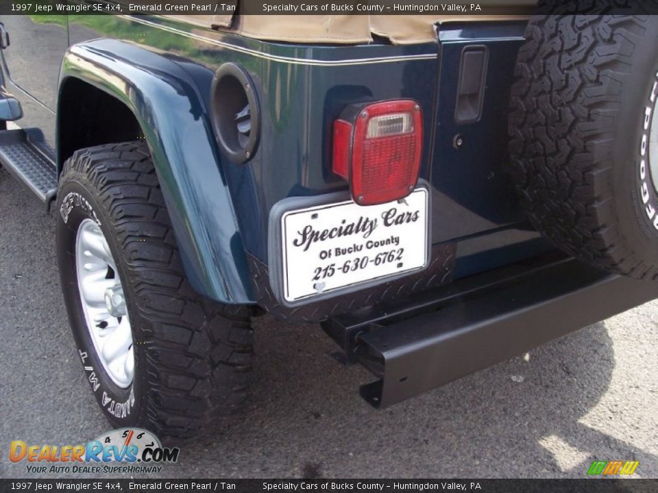 1997 Jeep Wrangler SE 4x4 Emerald Green Pearl / Tan Photo #28