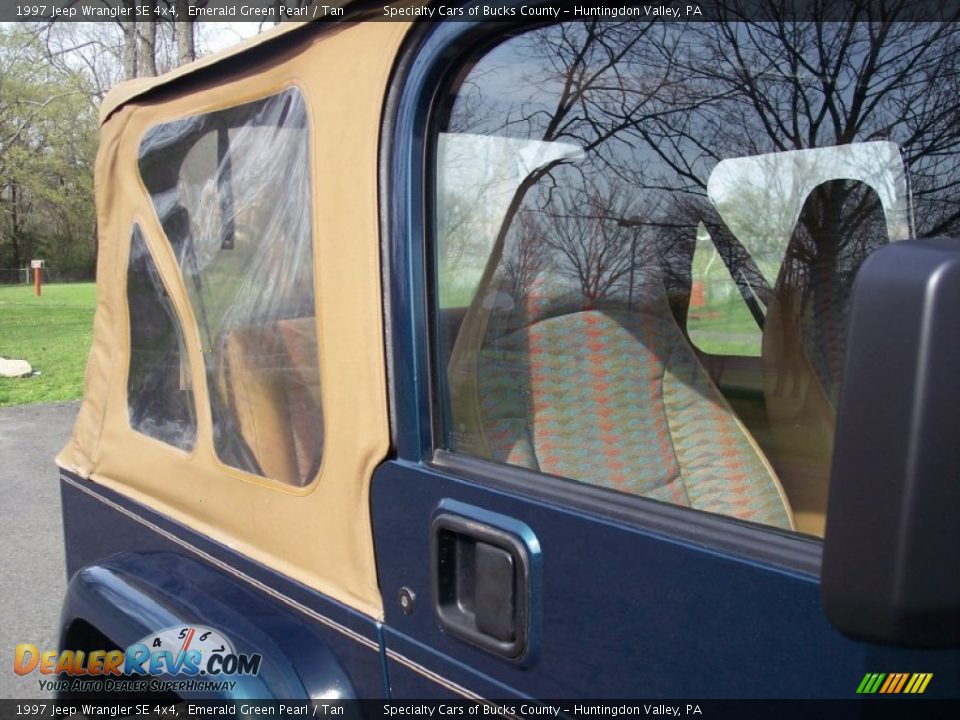 1997 Jeep Wrangler SE 4x4 Emerald Green Pearl / Tan Photo #34